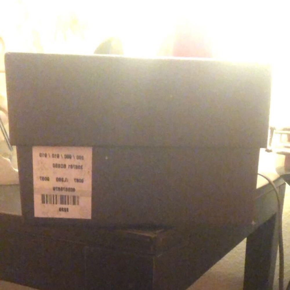 Gucci female sandals